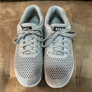 NoBull Suede Trainer Mens 8 Womens Light Gray EUC